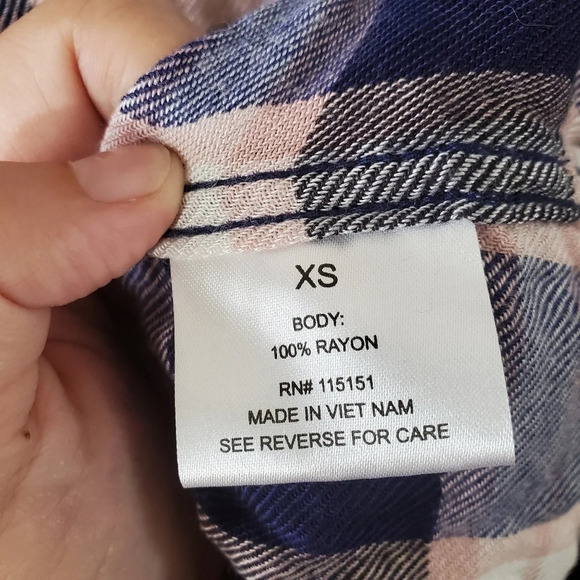 ROMEO + JULIET Pink Blue Plaid Button Down Size XS - Picture 6 of 6